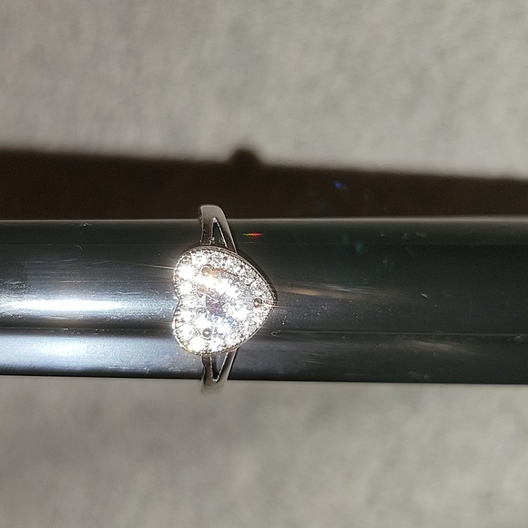 Floating Halo Heart Ring - Picture 2 of 5